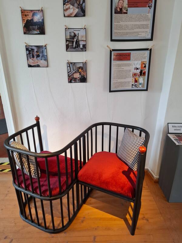 Eines der Abschlusstücke aus der Ausstellung Rest your Bum